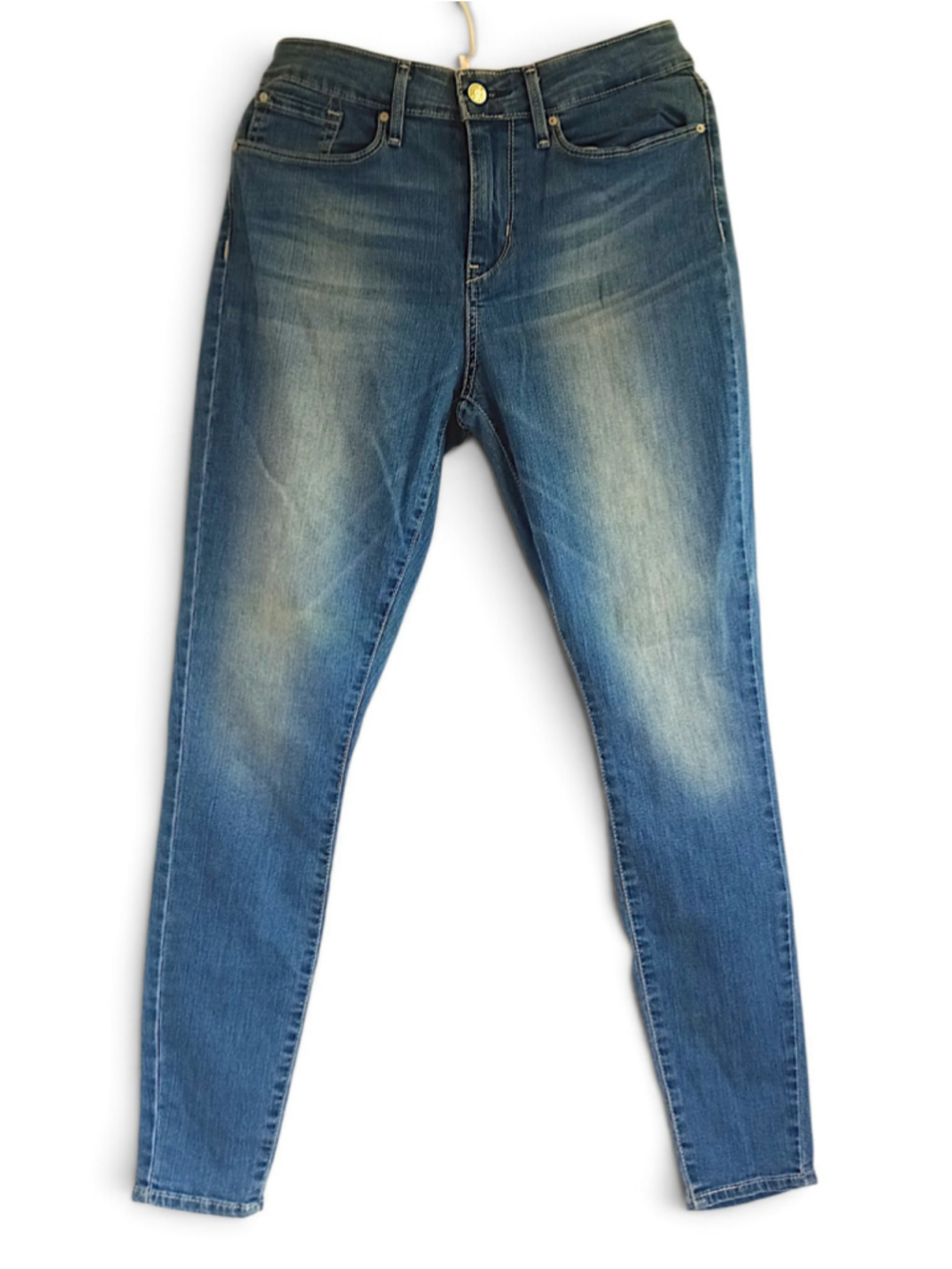Levi's gold mid rise Skinny Jeans medium wash stretchy 30in inseam classic comfy